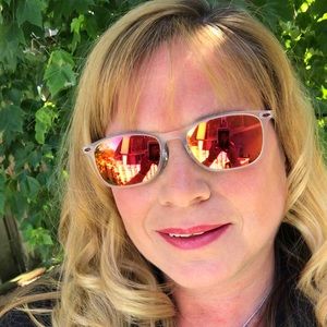 Meet your Posher, Melinda